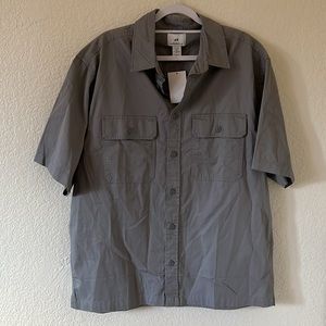 Button up short sleeve shirt